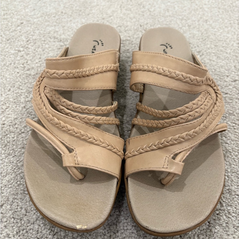 Wear Ever Sandals Sz 7  Used